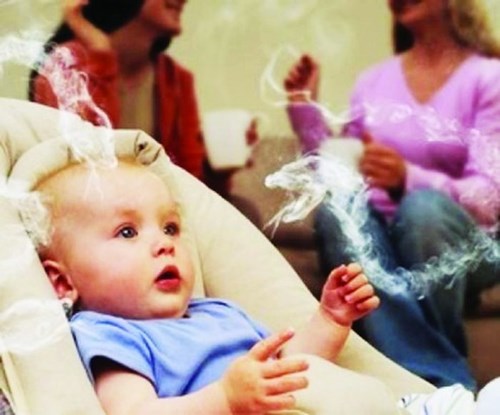 Những tác hại của khói thuốc lá với trẻ em
